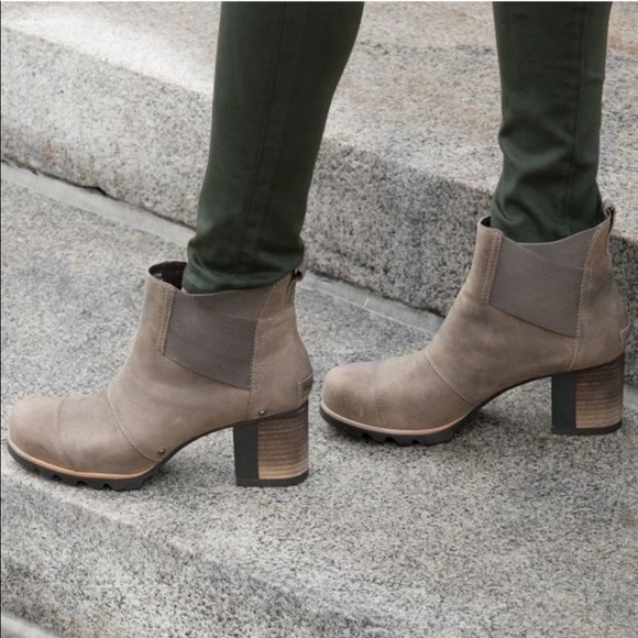 Sorel Shoes - NWOT Sorel Addington Waterproof Chelsea Boot